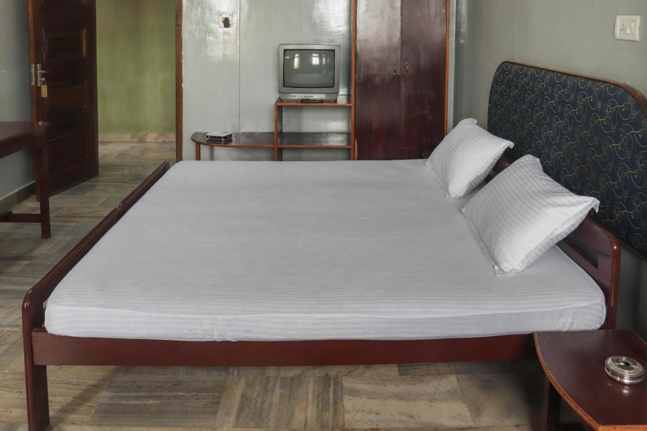 Spot On 49477 Hotel Galaxy Dimāpur المظهر الخارجي الصورة
